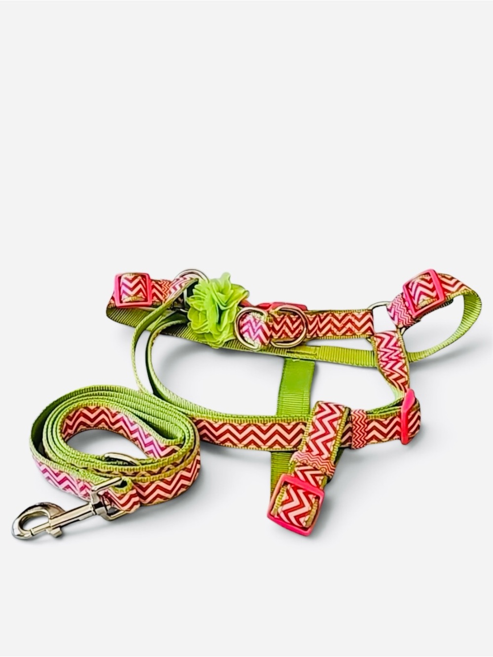 Martha Stewart Pets Pink & Green Chevron Dog Harness & 6ft Leash Set, Adjustable